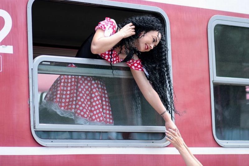 Chanson française exprimant l’amour et l’émotion de manière poétique